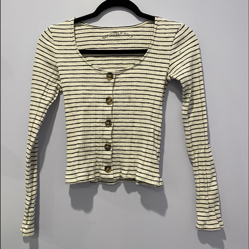 Aéropostale black and white striped long sleeve